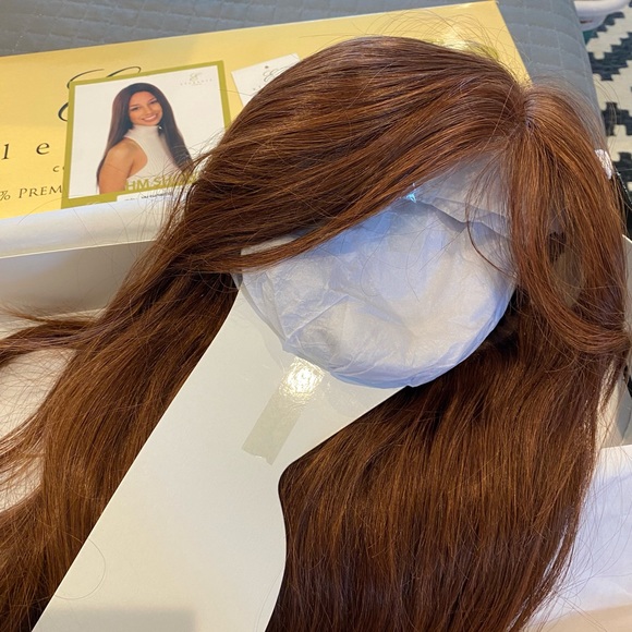 100% Premium Human Hair Wig by Eleganté. - Picture 1 of 5